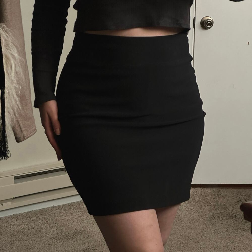 Boston Proper Small Black Stretch Knit Mini Skirt Minimalist Chic High Waisted